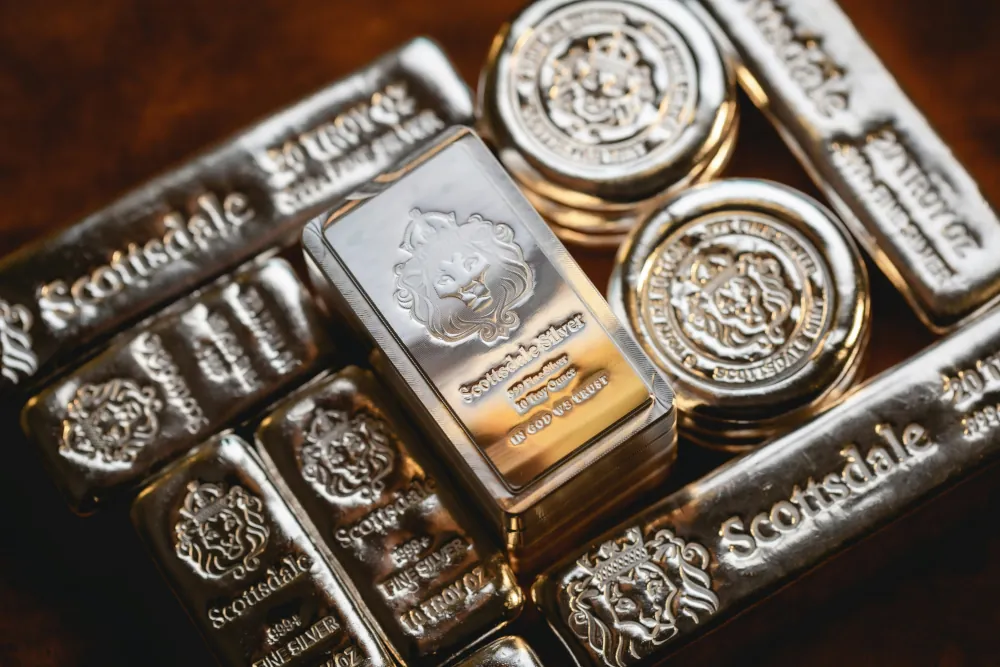 Barres et pièces d’argent pur 999,9 de la Scottsdale Mint